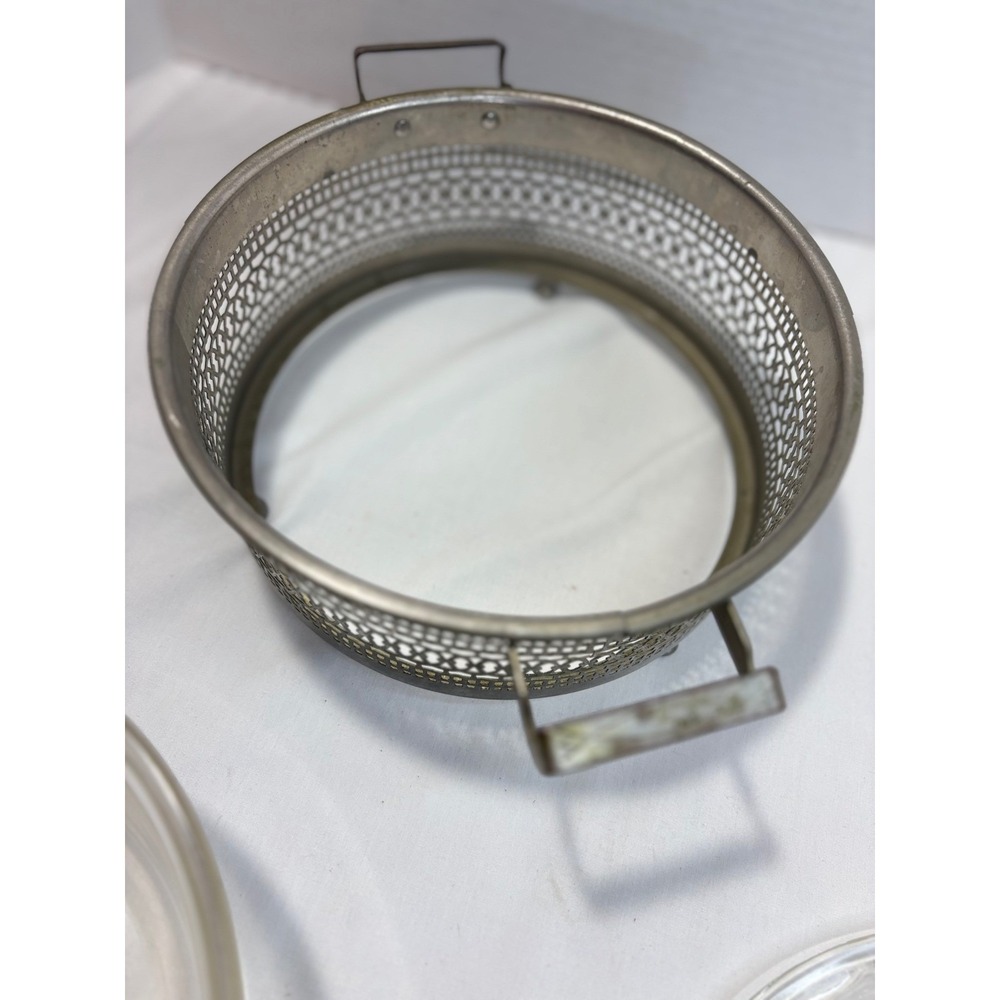 Pyrex Clear Glass Etched Floral Casserole Dish with Silver Filigree Cradle Antq - Picture 10 of 12